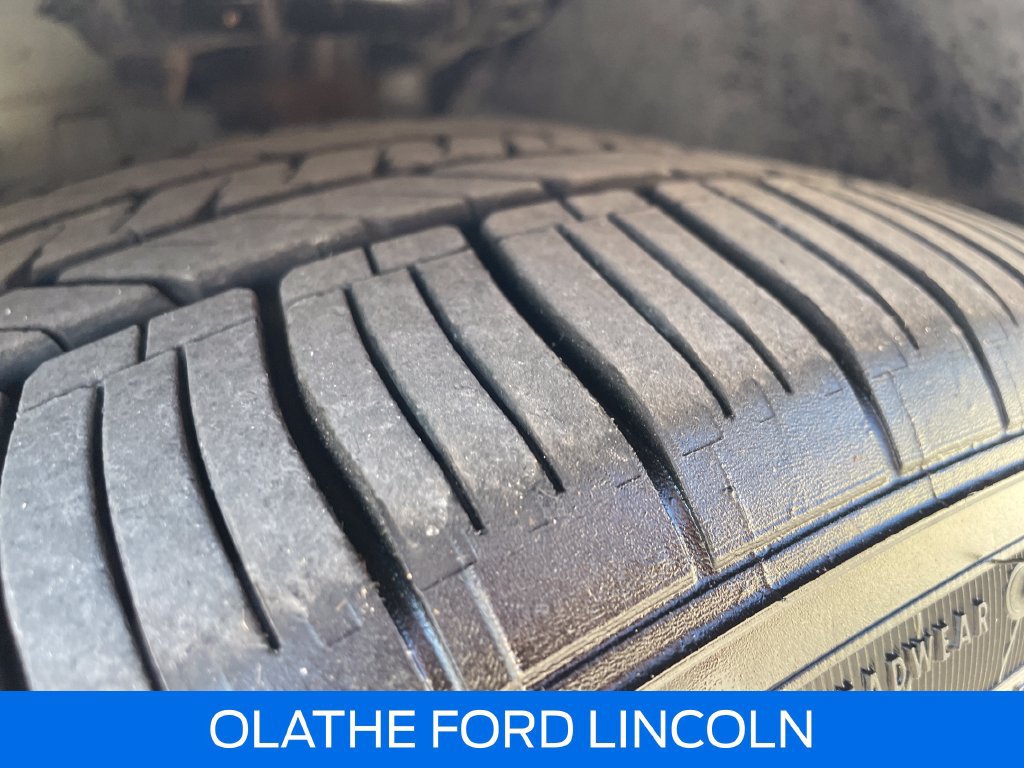Used 2019 Ford Fusion SEL FWD image 31