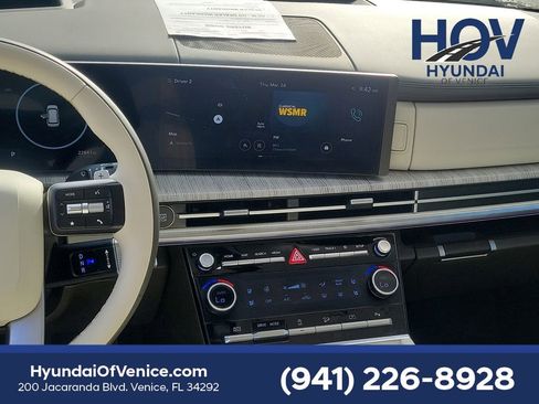 Certified 2025 Hyundai Santa Fe Calligraphy image 27