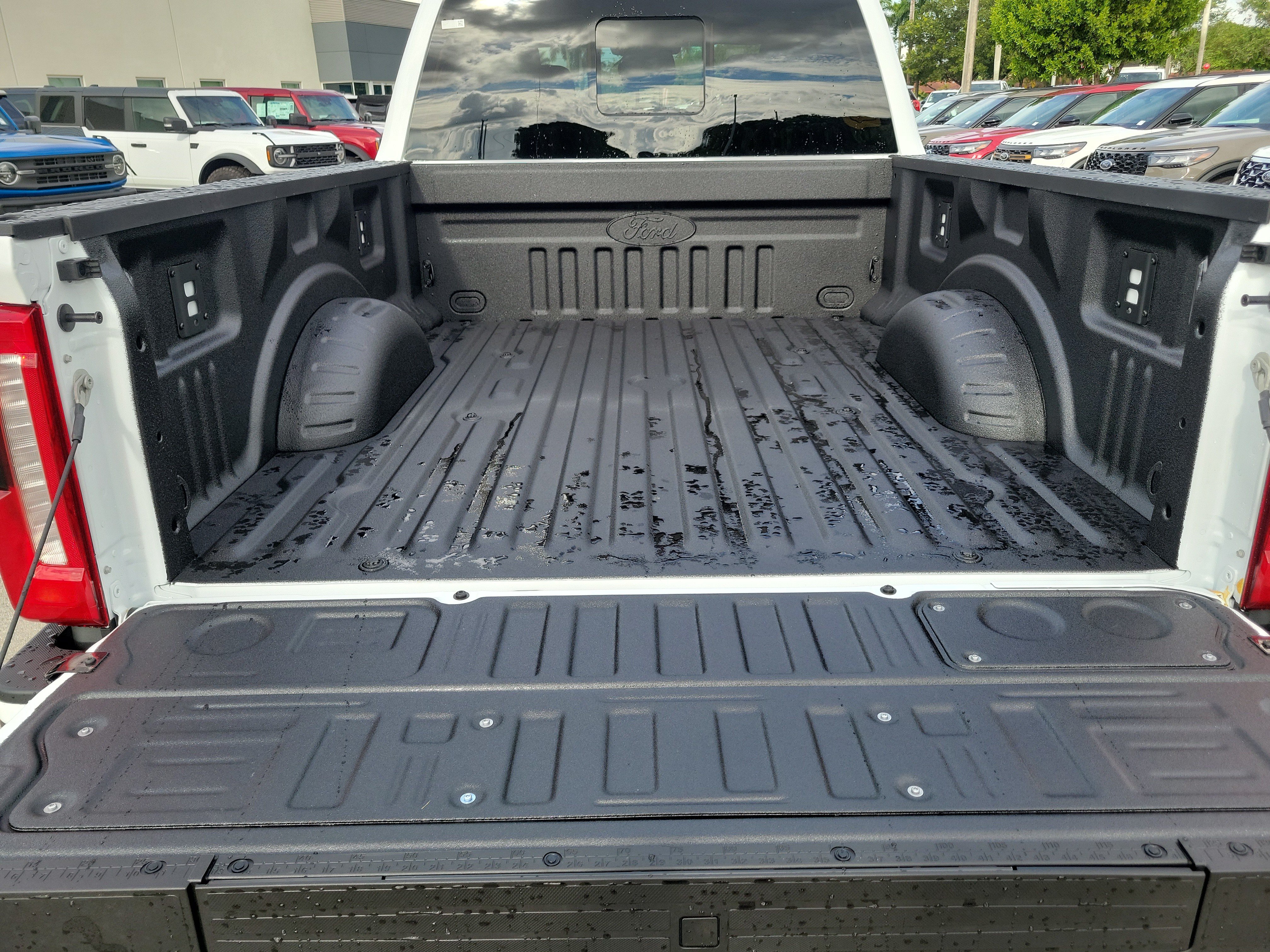 New 2027 Ford F250 XLT w/ XLT Premium Package AWD/4WD image 12