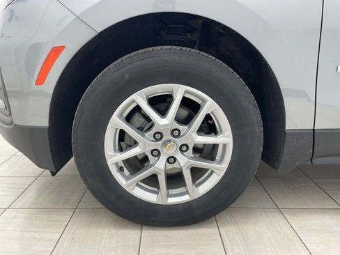 Used 2023 Chevrolet Equinox LS AWD/4WD image 7