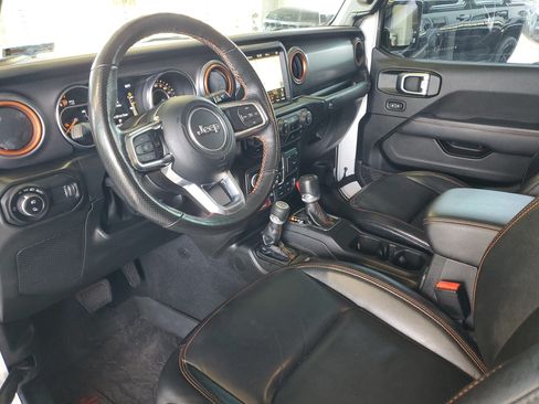 Used 2023 Jeep Gladiator Mojave w/ LED Lighting Group AWD/4WD image 17