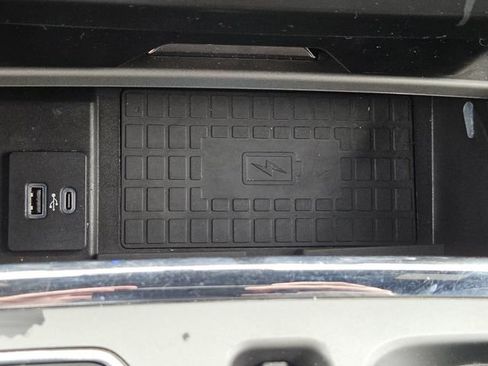 Used 2020 Ford Expedition XLT w/ Equipment Group 202A image 18