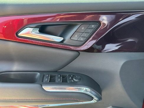 Used 2025 Chevrolet Traverse RS w/ LPO, Floor Liner Package FWD image 19