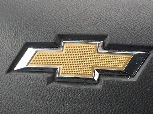 Used 2023 Chevrolet Equinox LS image 30