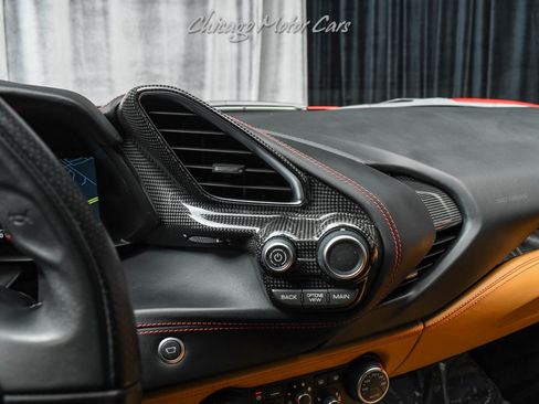 Used 2018 Ferrari 488 GTB image 18