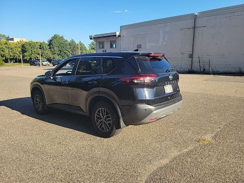 Used 2023 Nissan Rogue S AWD/4WD image 20
