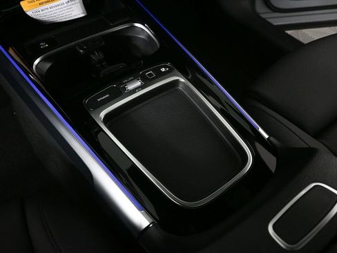 New 2026 Mercedes-Benz GLB 250 image 15