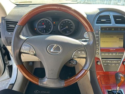 Used 2011 Lexus ES 350 image 17