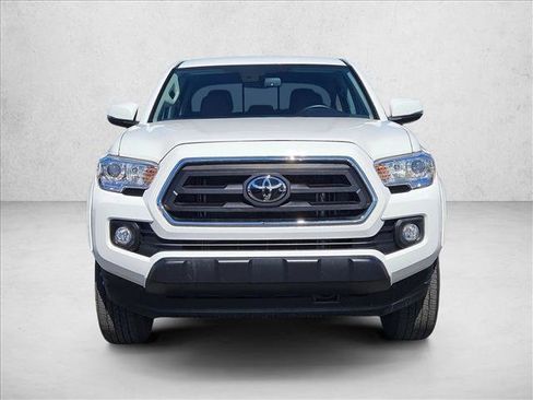Used 2023 Toyota Tacoma SR5 AWD/4WD image 2