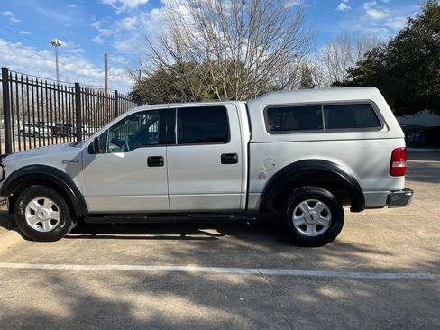 Used 2004 Ford F150 XLT image 2
