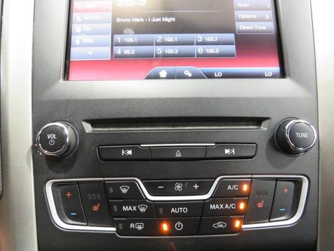Used 2016 Ford Fusion SE w/ Equipment Group 202A FWD image 20