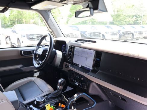 Used 2023 Ford Bronco Wildtrak AWD/4WD image 36