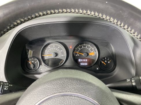 Used 2016 Jeep Patriot High Altitude image 22