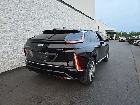 Certified 2024 Cadillac Lyriq Tech AWD/4WD image 15