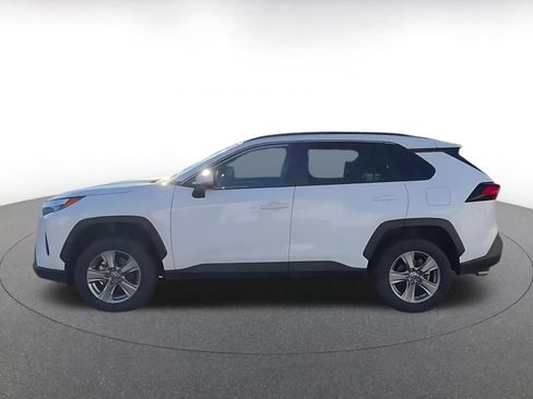 Used 2025 Toyota RAV4 XLE image 8