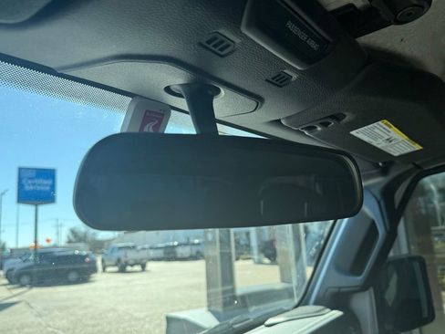 Used 2019 Jeep Wrangler Unlimited Sahara image 21