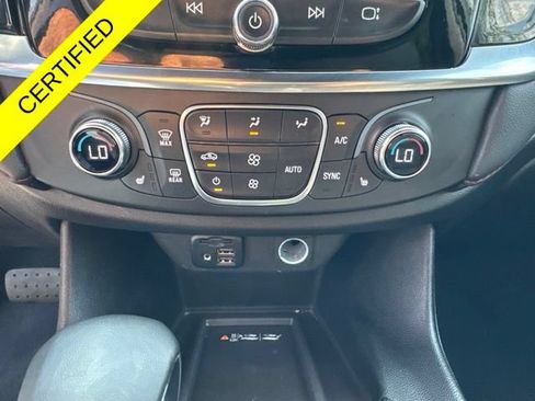 Used 2023 Chevrolet Traverse RS AWD/4WD image 12