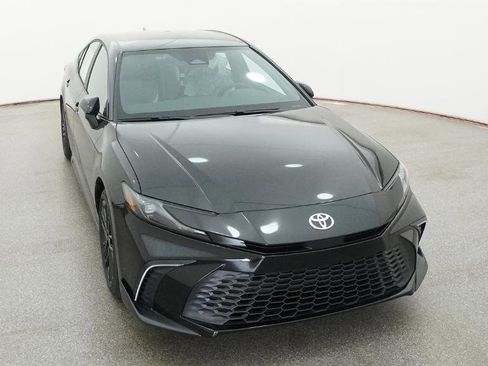 New 2026 Toyota Camry SE FWD image 4
