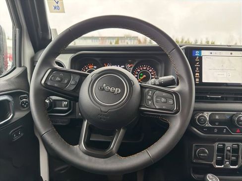 Used 2024 Jeep Wrangler Unlimited Sport AWD/4WD image 20