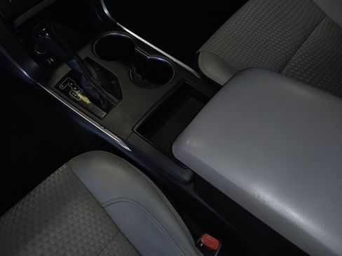 Used 2015 Toyota Camry SE image 26