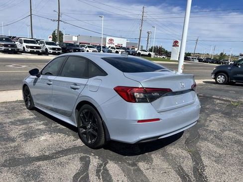 Used 2022 Honda Civic Sport image 4