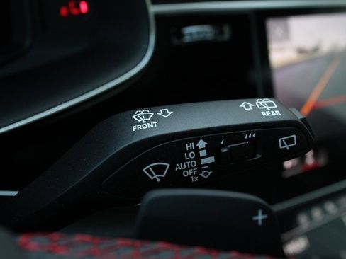 New 2026 Audi SQ8 Prestige image 15