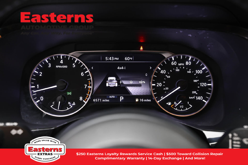 Used 2024 Nissan Pathfinder SV AWD/4WD image 19