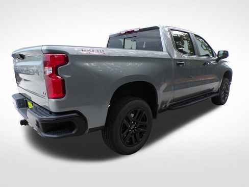 Used 2024 Chevrolet Silverado 1500 LT Trail Boss w/ Convenience Package II AWD/4WD image 7