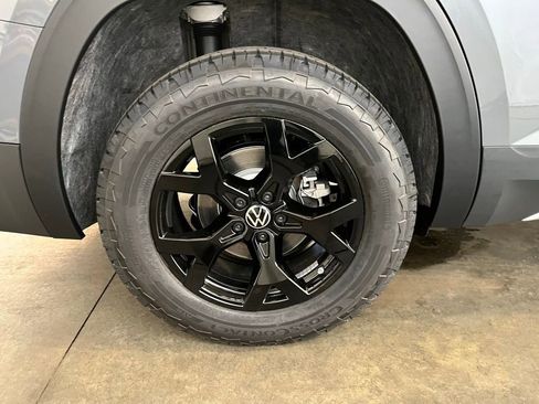 New 2026 Volkswagen Atlas Peak Edition AWD/4WD image 30