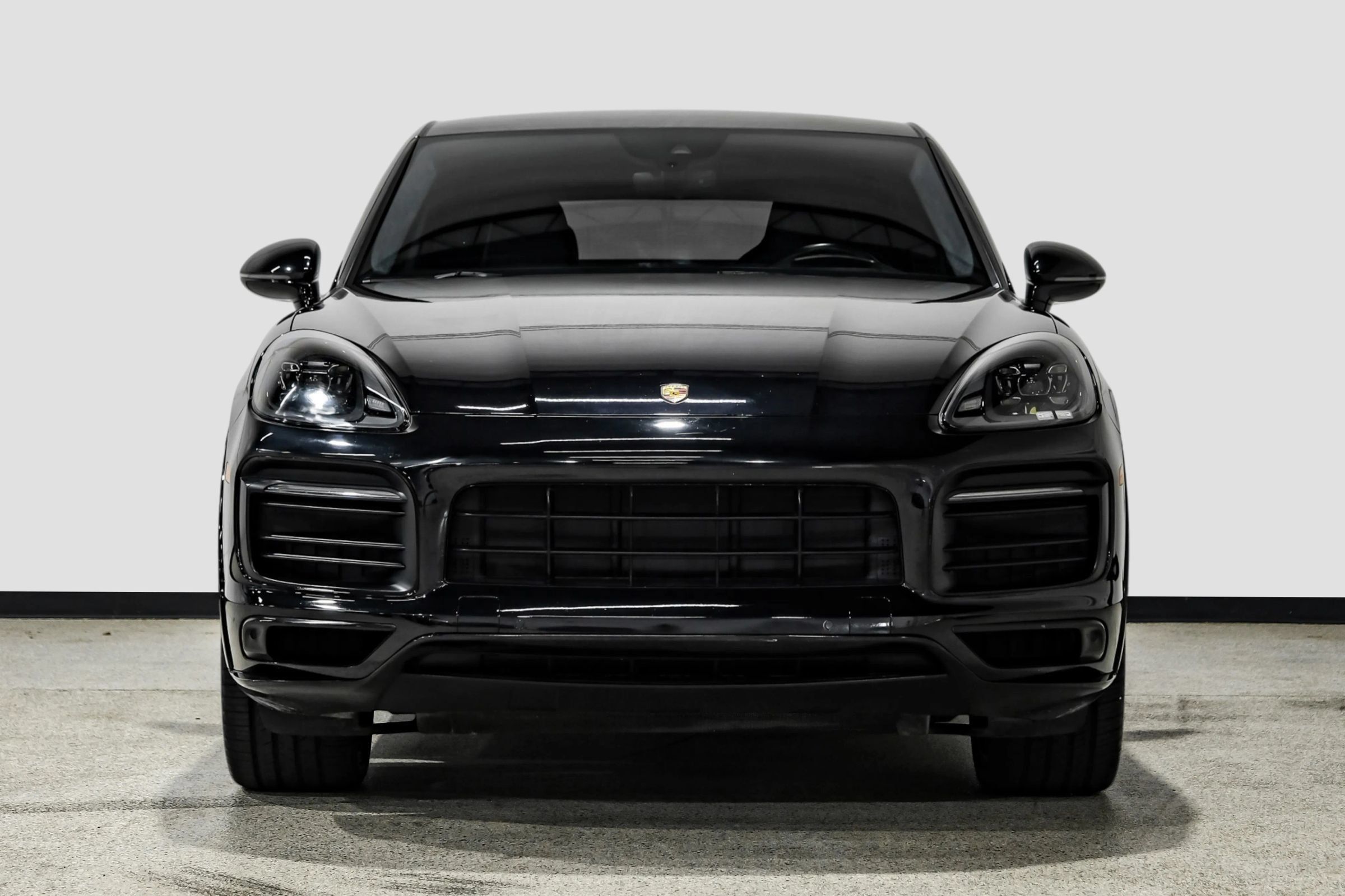 Used 2021 Porsche Cayenne GTS w/ Premium Package AWD/4WD image 3