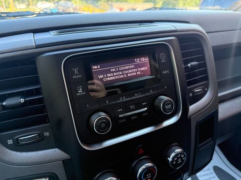 Used 2017 RAM 1500 Express AWD/4WD image 31
