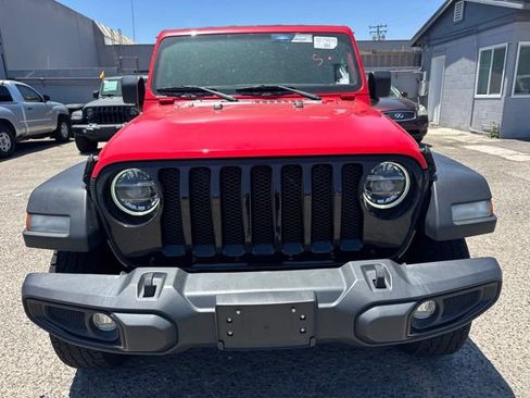 Used 2022 Jeep Wrangler Unlimited Sport AWD/4WD image 2