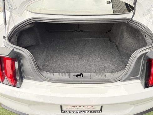 Used 2020 Ford Mustang Coupe RWD image 28