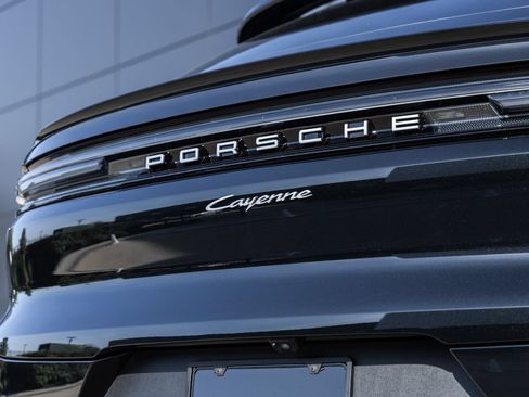 Certified 2026 Porsche Cayenne Coupe AWD/4WD image 14