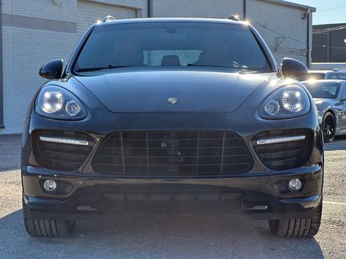 Used 2014 Porsche Cayenne GTS image 11