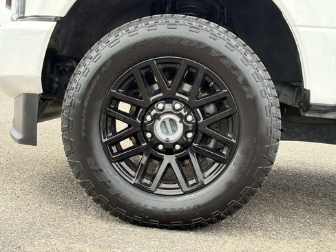 Certified 2022 Ford F250 Lariat w/ Black Appearance Package AWD/4WD image 28