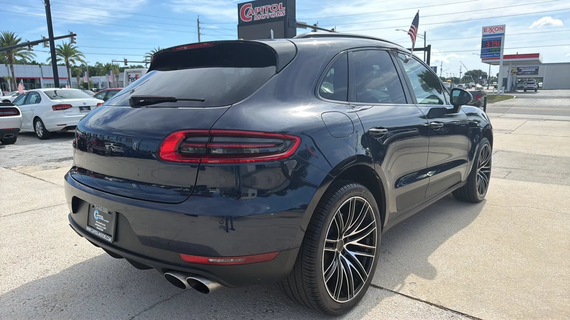 Used 2017 Porsche Macan S AWD/4WD image 5
