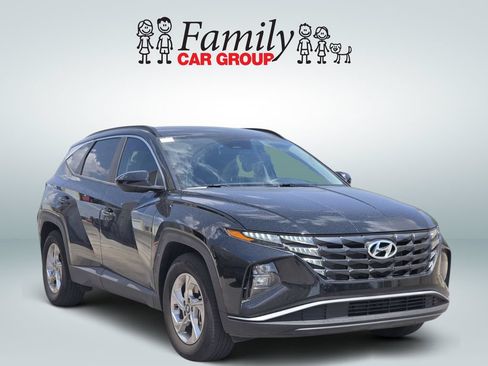 Used 2024 Hyundai Tucson SEL FWD image 2