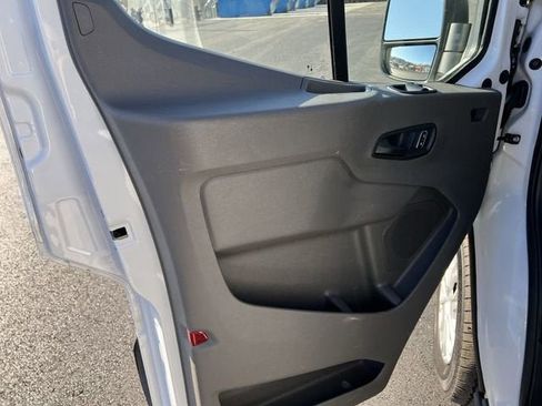 Used 2023 Ford Transit 350 XLT image 21