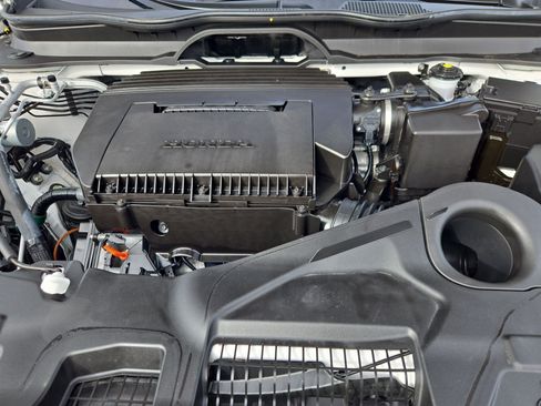 Certified 2025 Honda Pilot EX-L image 32