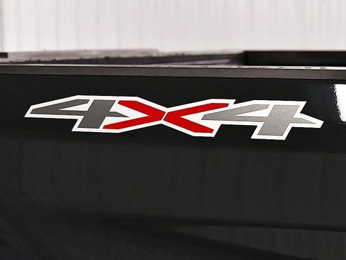 Used 2025 Chevrolet Silverado 1500 LT image 11