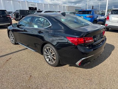 Used 2018 Acura TLX V6 w/ Technology Package FWD image 4