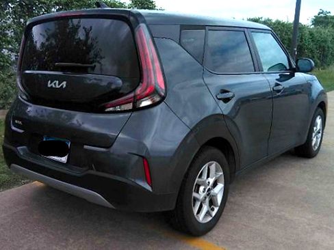 Used 2024 Kia Soul LX w/ Option Group 015 FWD image 6