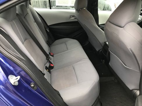 Used 2020 Toyota Corolla SE w/ SE Premium Package image 28