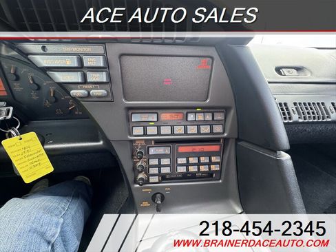 Used 1991 Chevrolet Corvette ZR-1 image 12