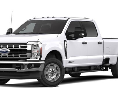 New 2026 Ford F350 XLT w/ FX4 Off-Road Package