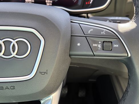 Used 2025 Audi Q3 2.0T Premium Plus w/ Premium Plus Package image 30