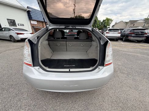 Used 2011 Toyota Prius Three FWD image 41