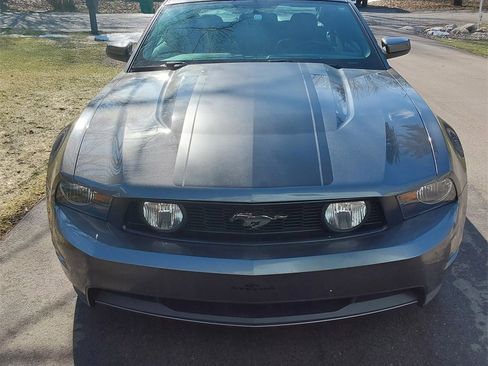 Used 2011 Ford Mustang GT Premium image 1