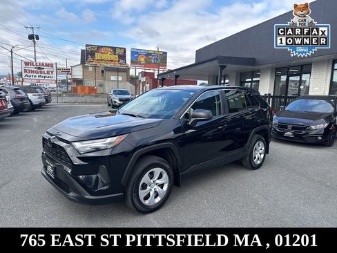 Used 2024 Toyota RAV4 LE image 3